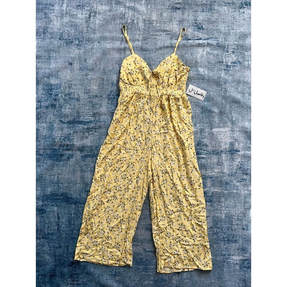 J for Justify Yellow Daisy Wide Leg Cropped Jumpsuit Junior's Medium